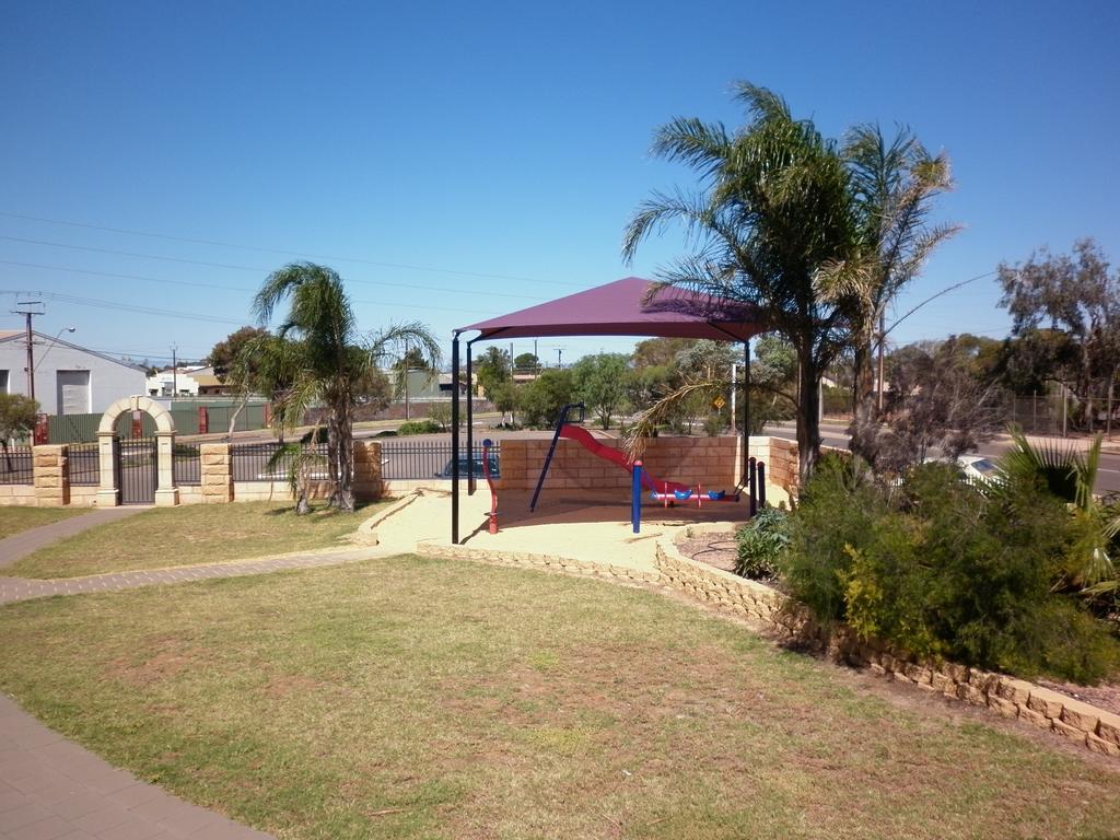 New Whyalla Hotel Exterior foto